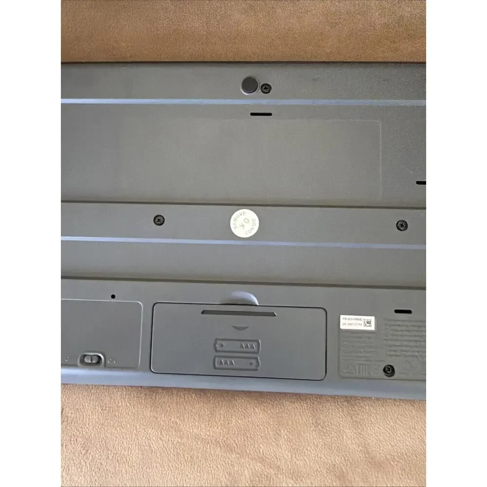Logitech Keyboard 820-008582 and Mouse 810-005232 Bundle, Not Tested